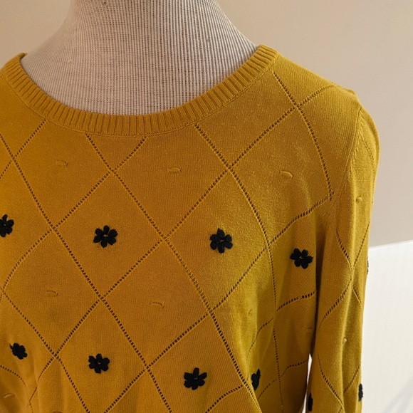 Yumi Kim Sweaters - Yumi Kim Knitwear yellow Sweater with Black embroidered flowers M 8 40 Anthro